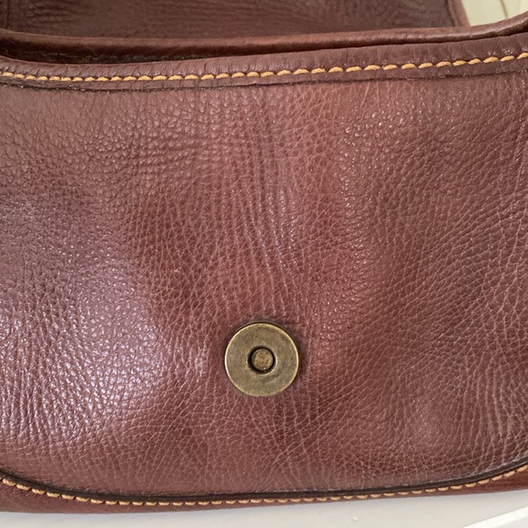 Isabelle Fiore Brown Purse with Charm - Picture 9 of 13